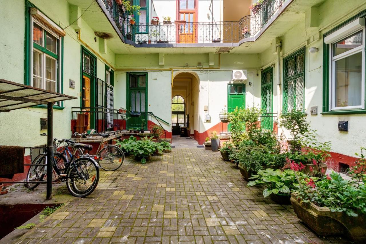 Harmony Hideaway In City Center Budapest Exterior foto